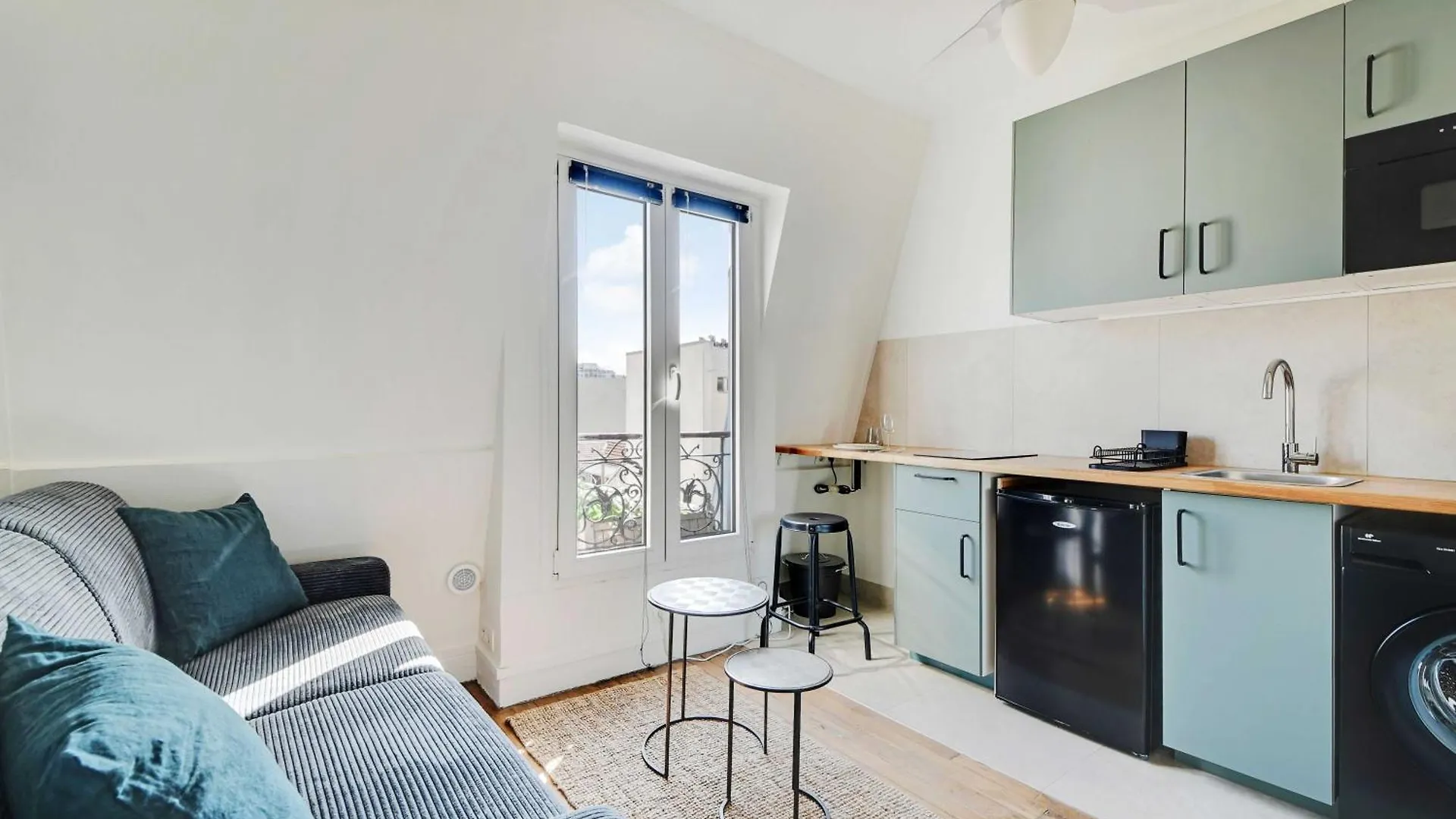 Apartment Ideal Studio For 2 People - Marche Des Batignolles Paris France