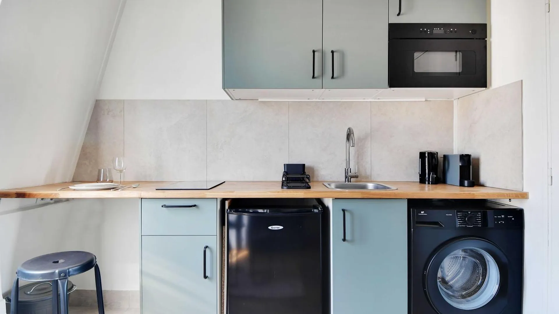 Ideal Studio For 2 People - Marche Des Batignolles Paris Frankreich